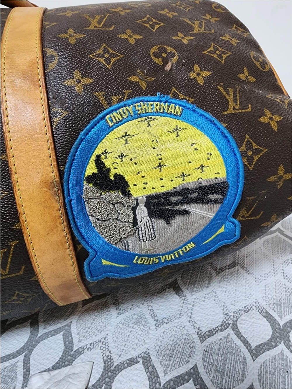 Louis Vuitton Limited Edition Monogram Patches Keepall Bandoulière 50 Brown - Picture 15 of 16